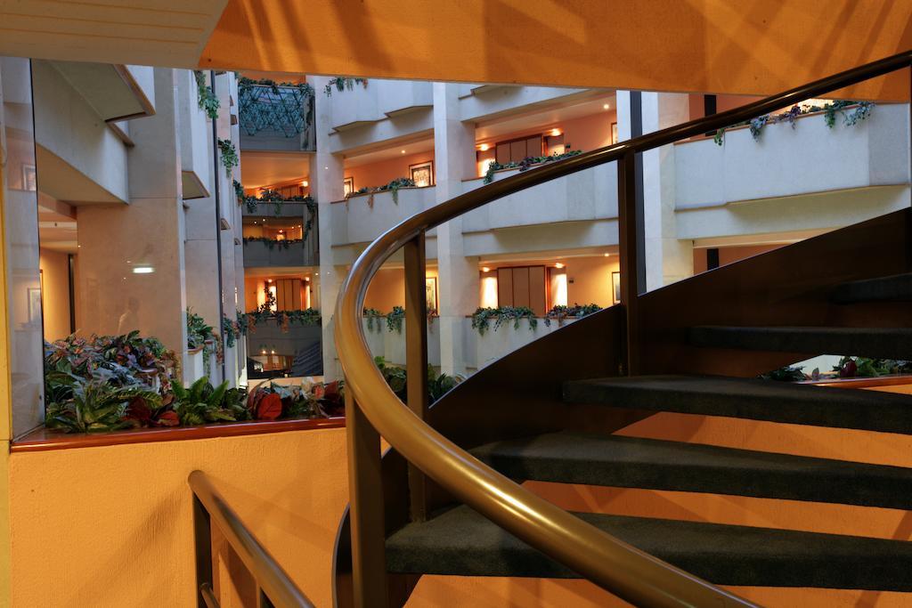 Hotel Abastos Plaza Kota Meksiko Bagian luar foto