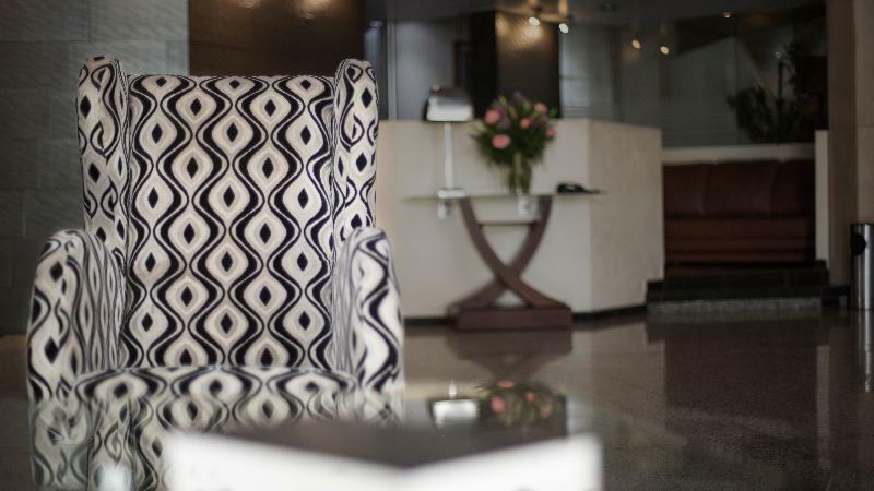 Hotel Abastos Plaza Kota Meksiko Bagian luar foto